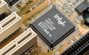 intel-300x185